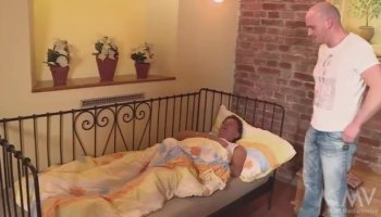Slutty Ebony beauty Maya Bijou offers some neighbourly love